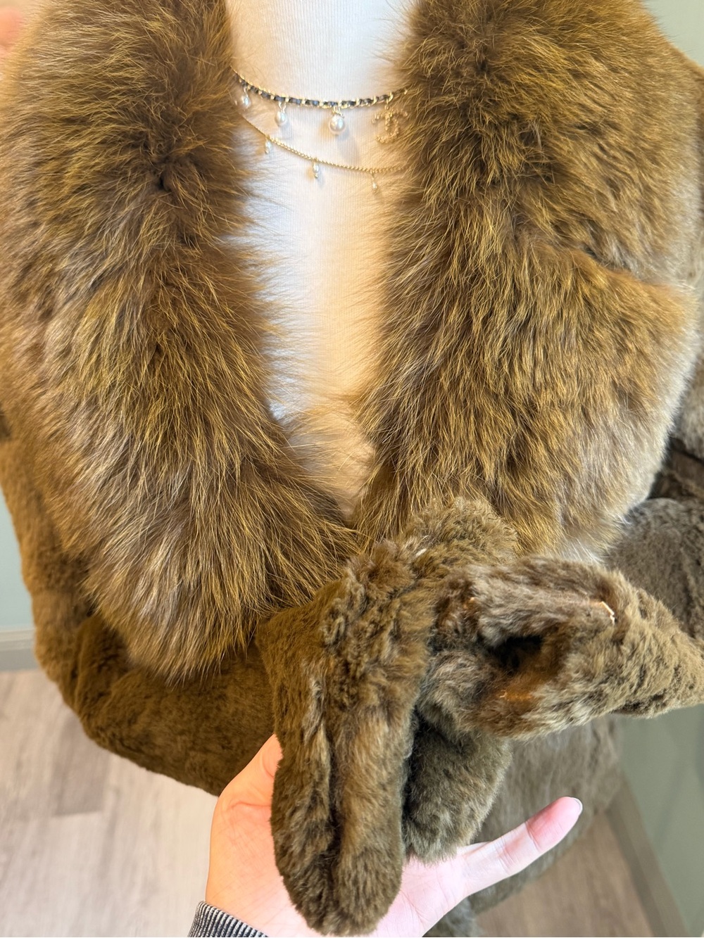 Vintage Olive Rabbit Fur Jacket with Genuine Fox Fur Collar Coat - Picture 7 of 8